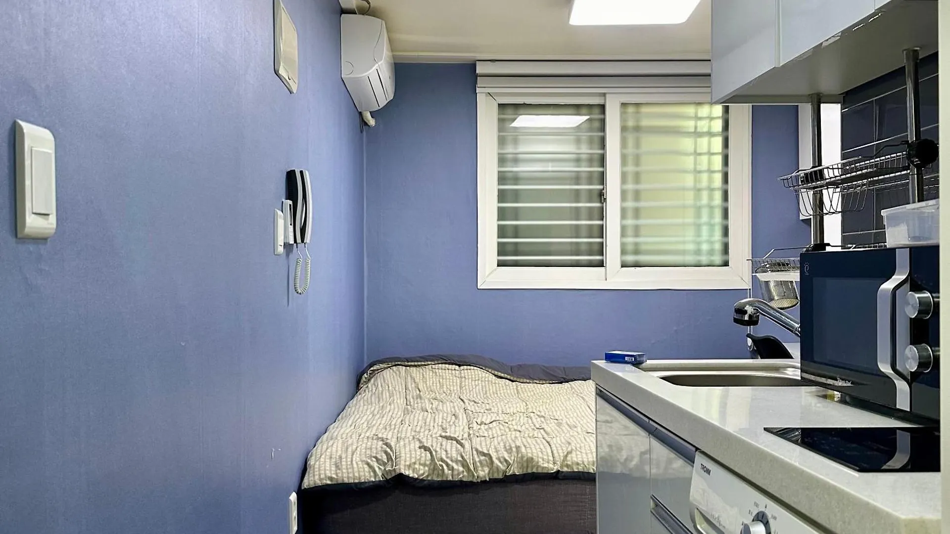 Cozy Studio Near Sadang Station Seoul
