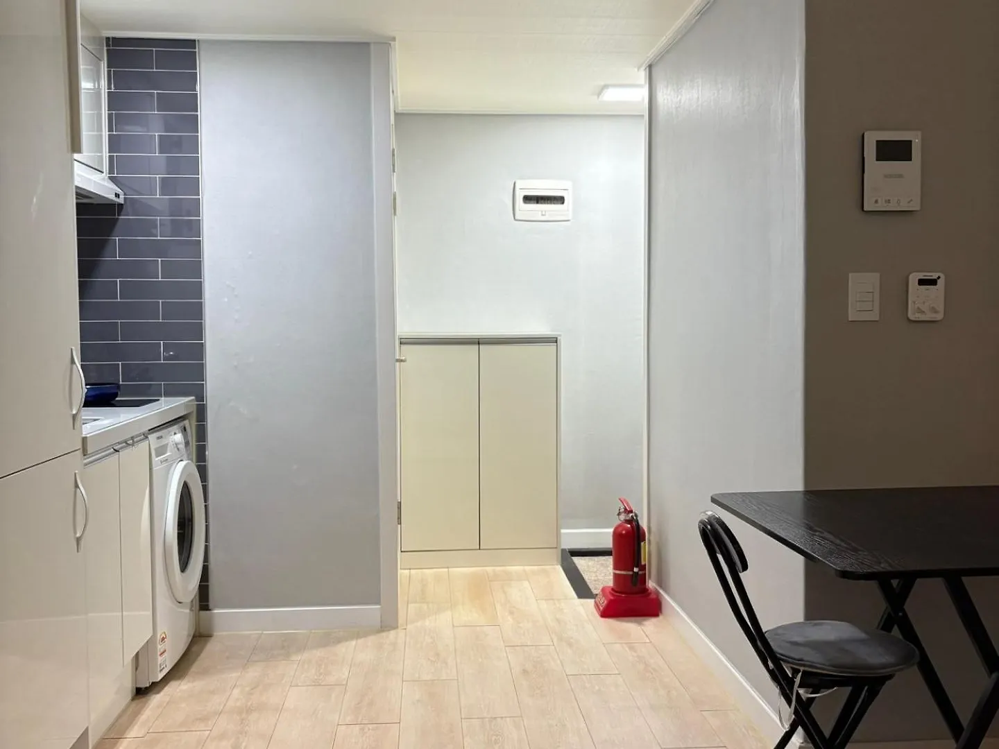 Cozy Studio Near Sadang Station Seoul Lägenhet